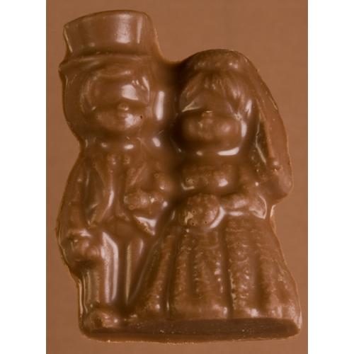 bride and groom chocolate, wedding couple chocolate, wedding favor chocolate